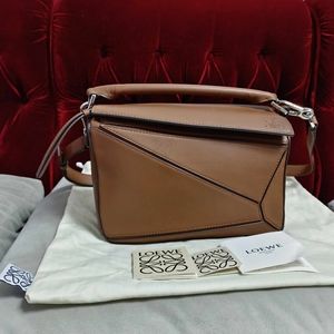 Loewe Puzzle  Medium Bag
